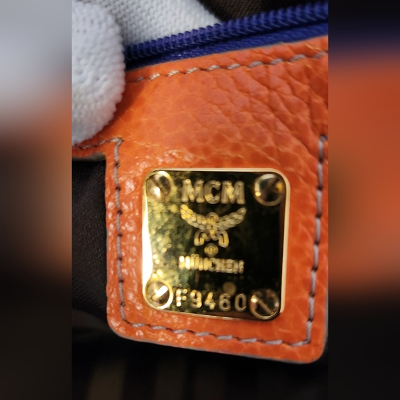 MCM Pre-owned Large Leather Tote - Picture 12 of 12